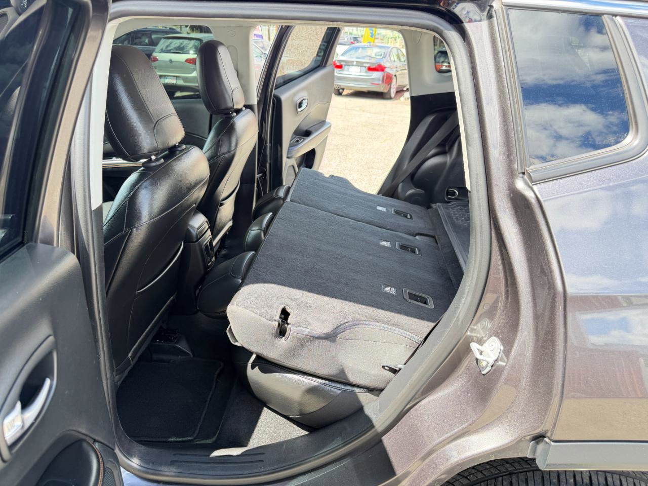 Used 2020 Jeep Compass Limited AWD/4WD image 33