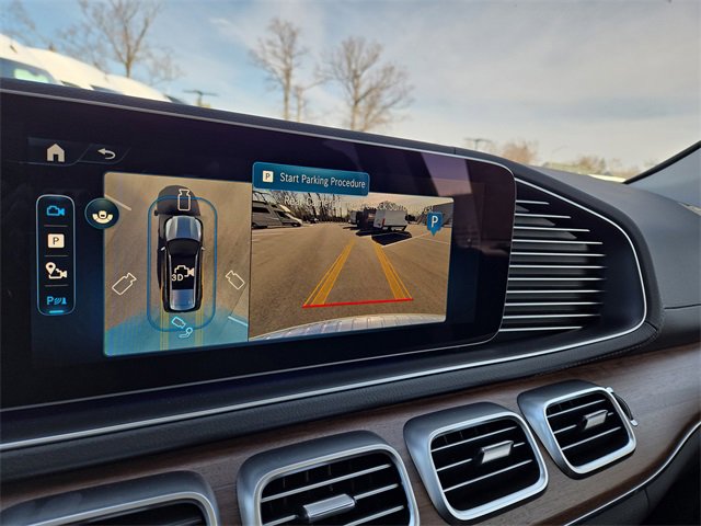 New 2026 Mercedes-Benz GLS 580 4MATIC image 13