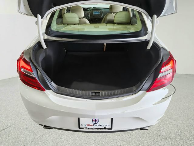 Used 2017 Buick Regal Premium w/ Driver Confidence Package #1 FWD image 29