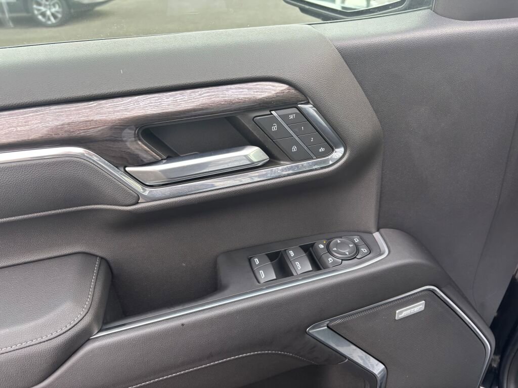 Used 2023 Chevrolet Silverado 1500 LTZ image 18