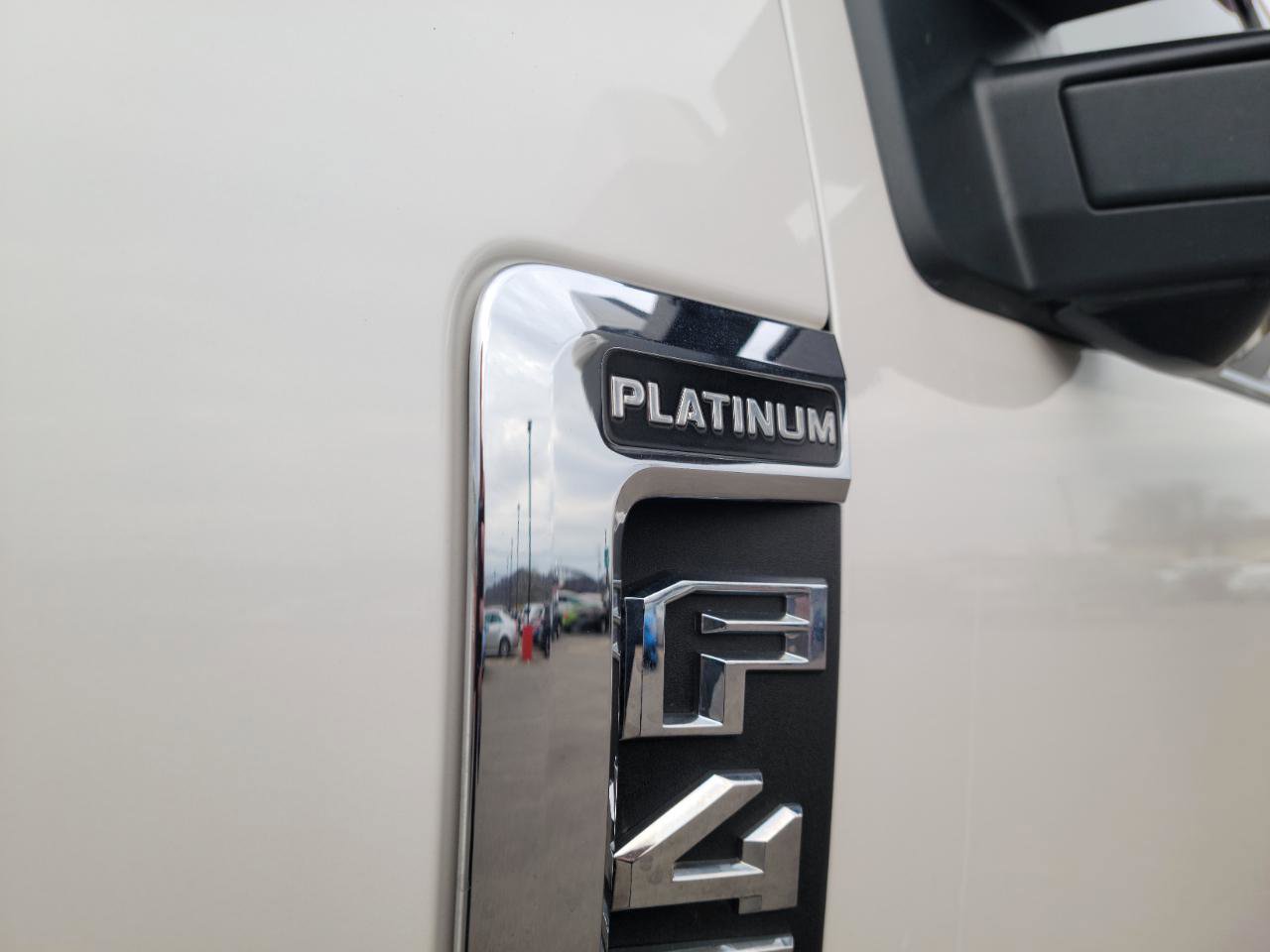 Used 2017 Ford F450 Platinum w/ Platinum Ultimate Package AWD/4WD image 17