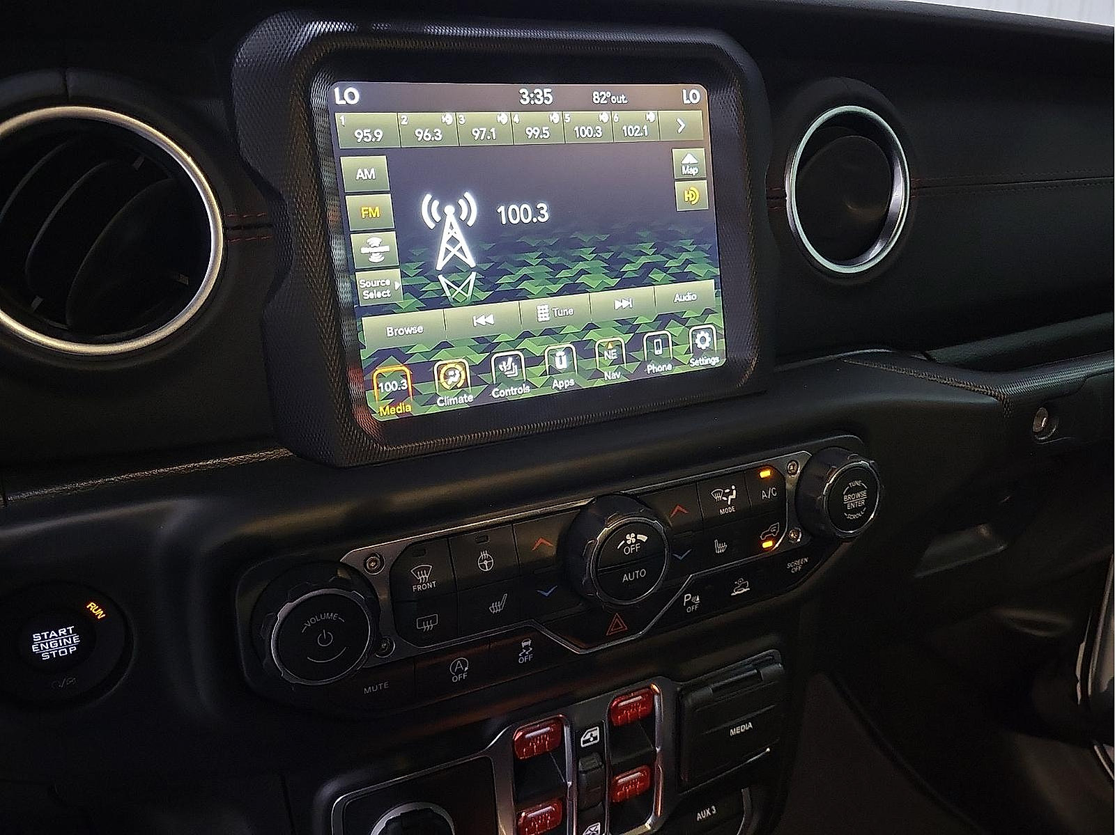 Used 2020 Jeep Gladiator Rubicon AWD/4WD image 18