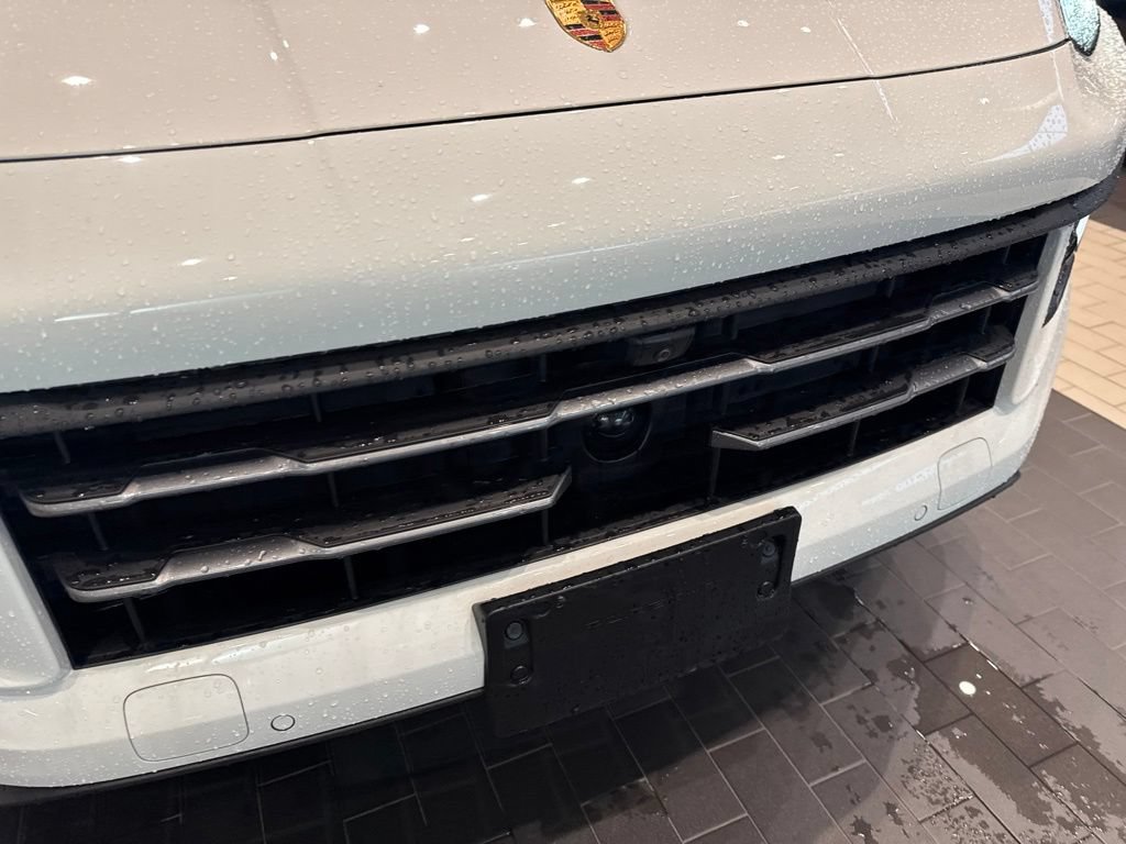 Used 2026 Porsche Cayenne E-Hybrid AWD/4WD image 18