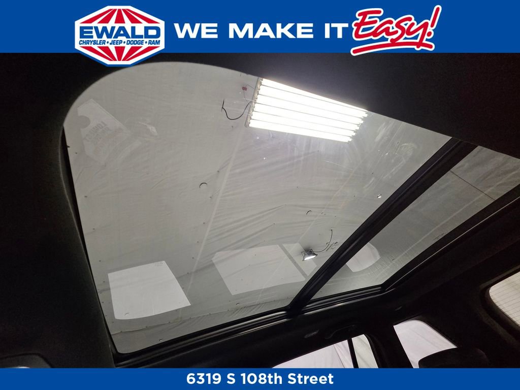 New 2025 Jeep Grand Cherokee Limited image 12