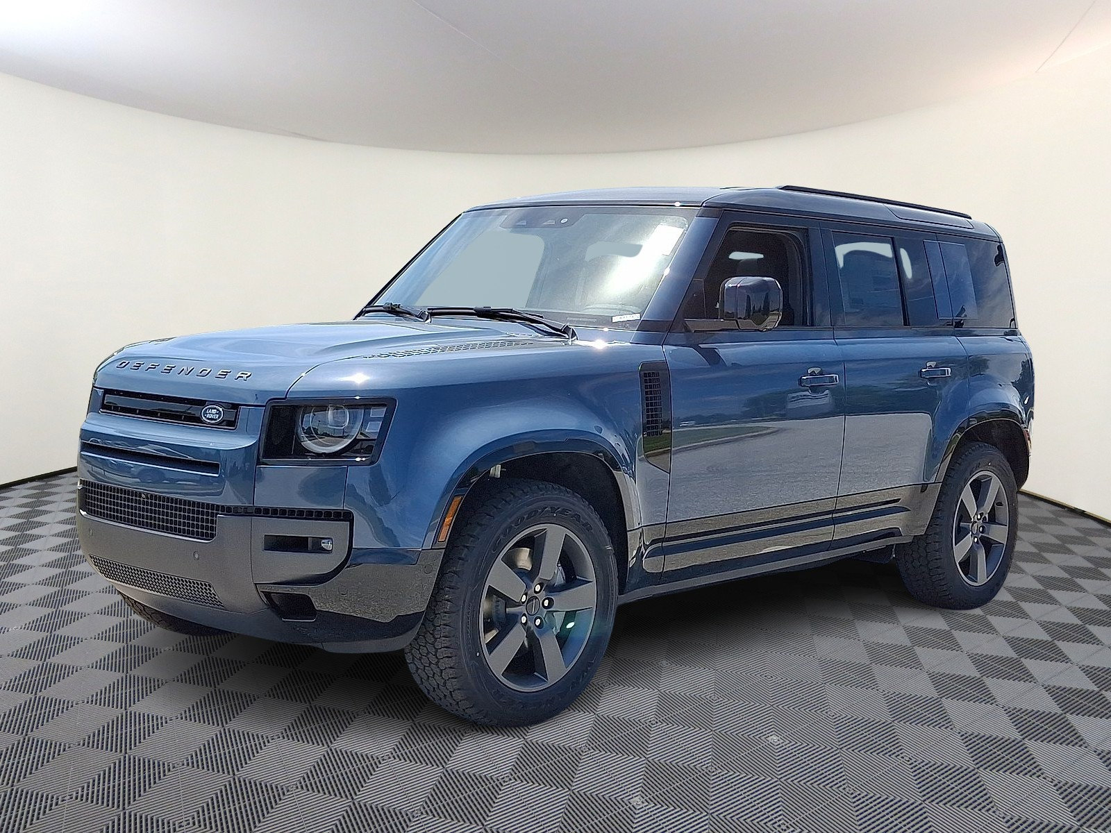 New 2026 Land Rover Defender 110 X-Dynamic SE AWD/4WD image 1
