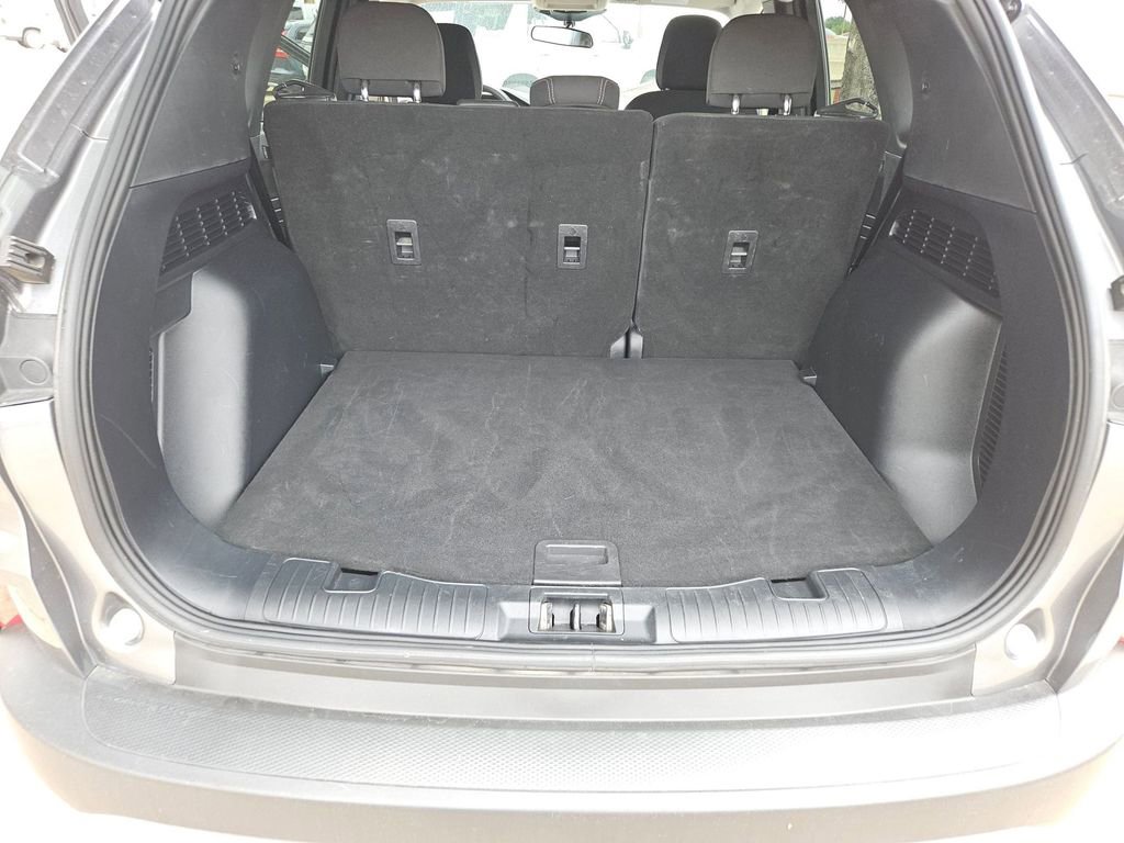 Used 2025 Ford Escape Active AWD/4WD image 24