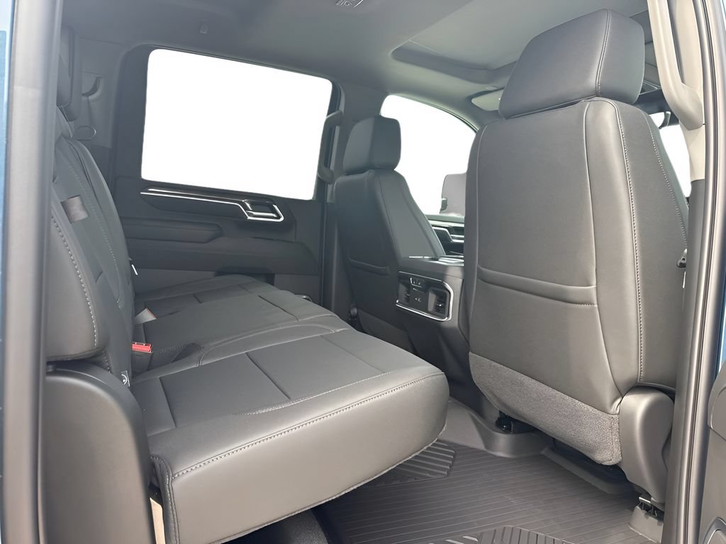 New 2026 Chevrolet Silverado 2500 LTZ w/ LTZ Premium Package AWD/4WD image 29