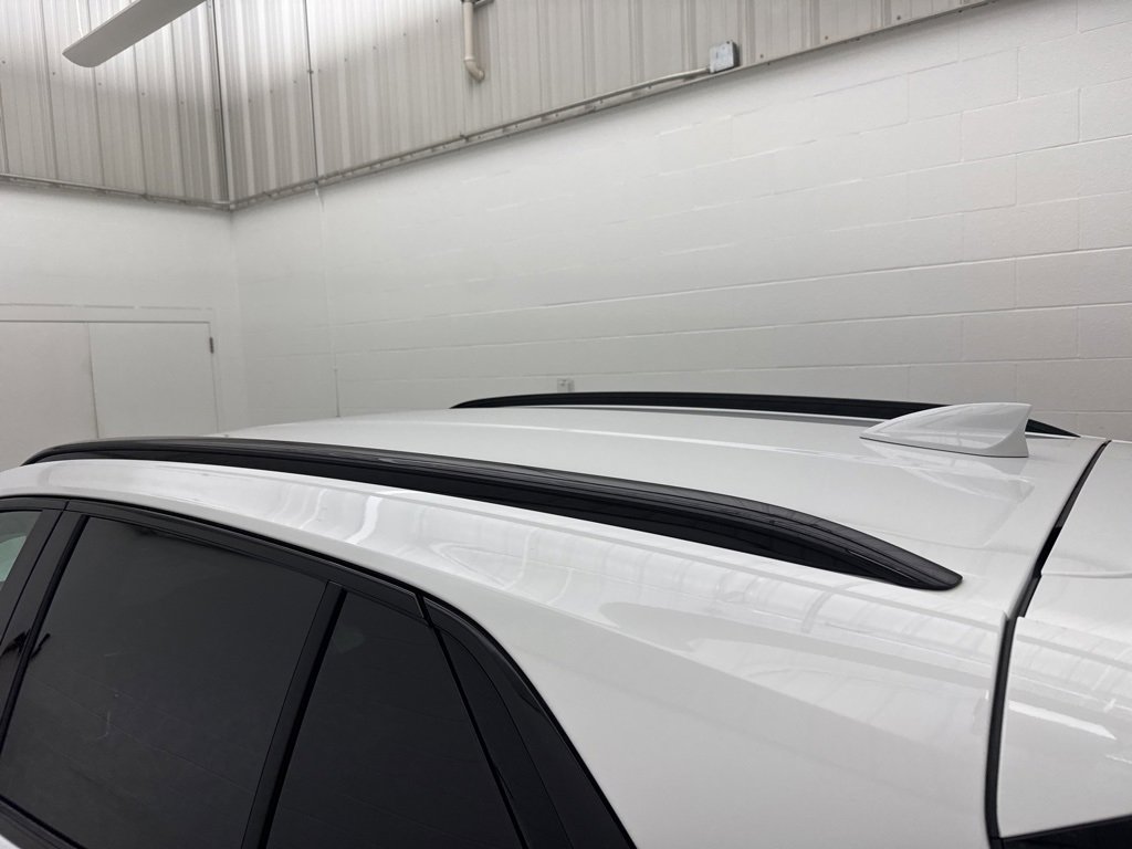 Used 2022 Buick Envision Essence w/ Technology Package I image 23