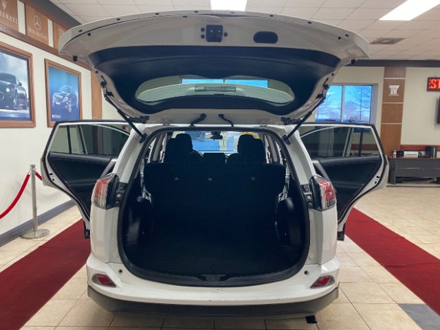 Used 2017 Toyota RAV4 LE image 14