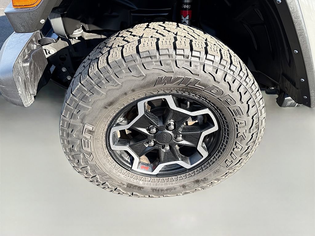 Used 2021 Jeep Gladiator Rubicon image 15