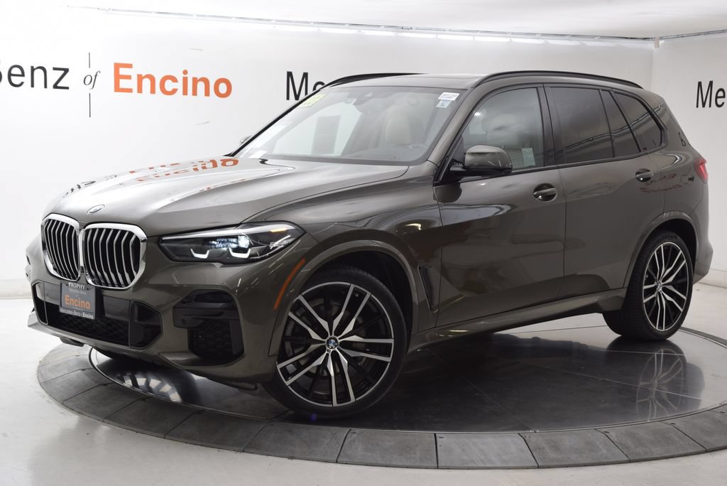 Used 2023 BMW X5 xDrive40i w/ M Sport Package AWD/4WD image 2