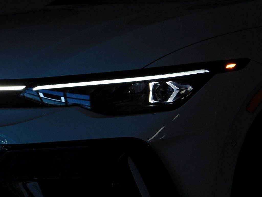 Used 2025 Volkswagen Golf R image 17