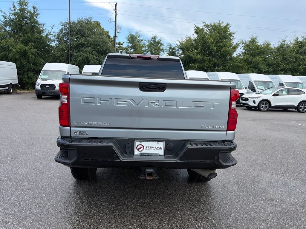 Used 2025 Chevrolet Silverado 2500 Custom w/ Custom Value Package AWD/4WD image 6