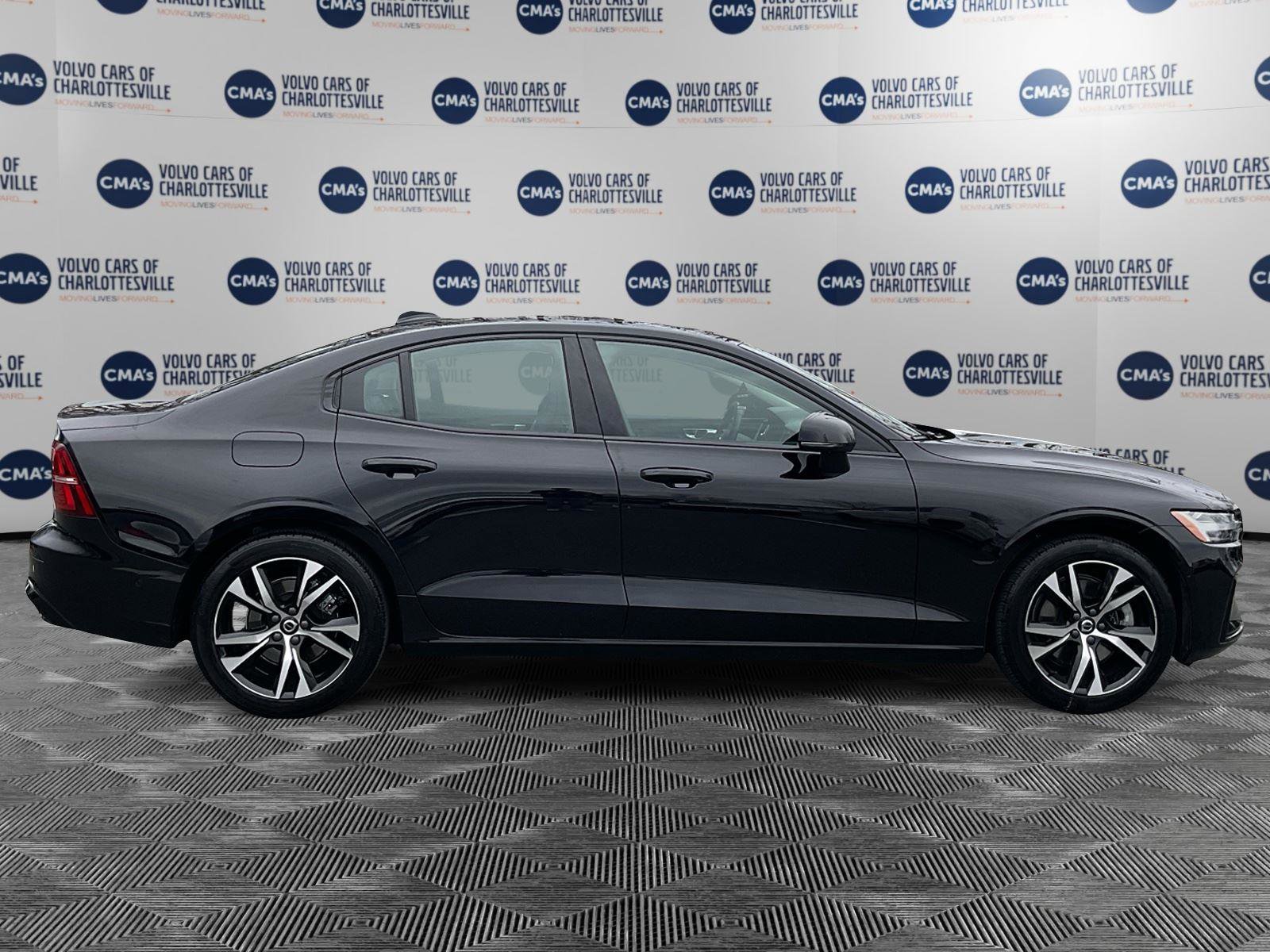 Certified 2025 Volvo S60 B5 Plus AWD/4WD image 6