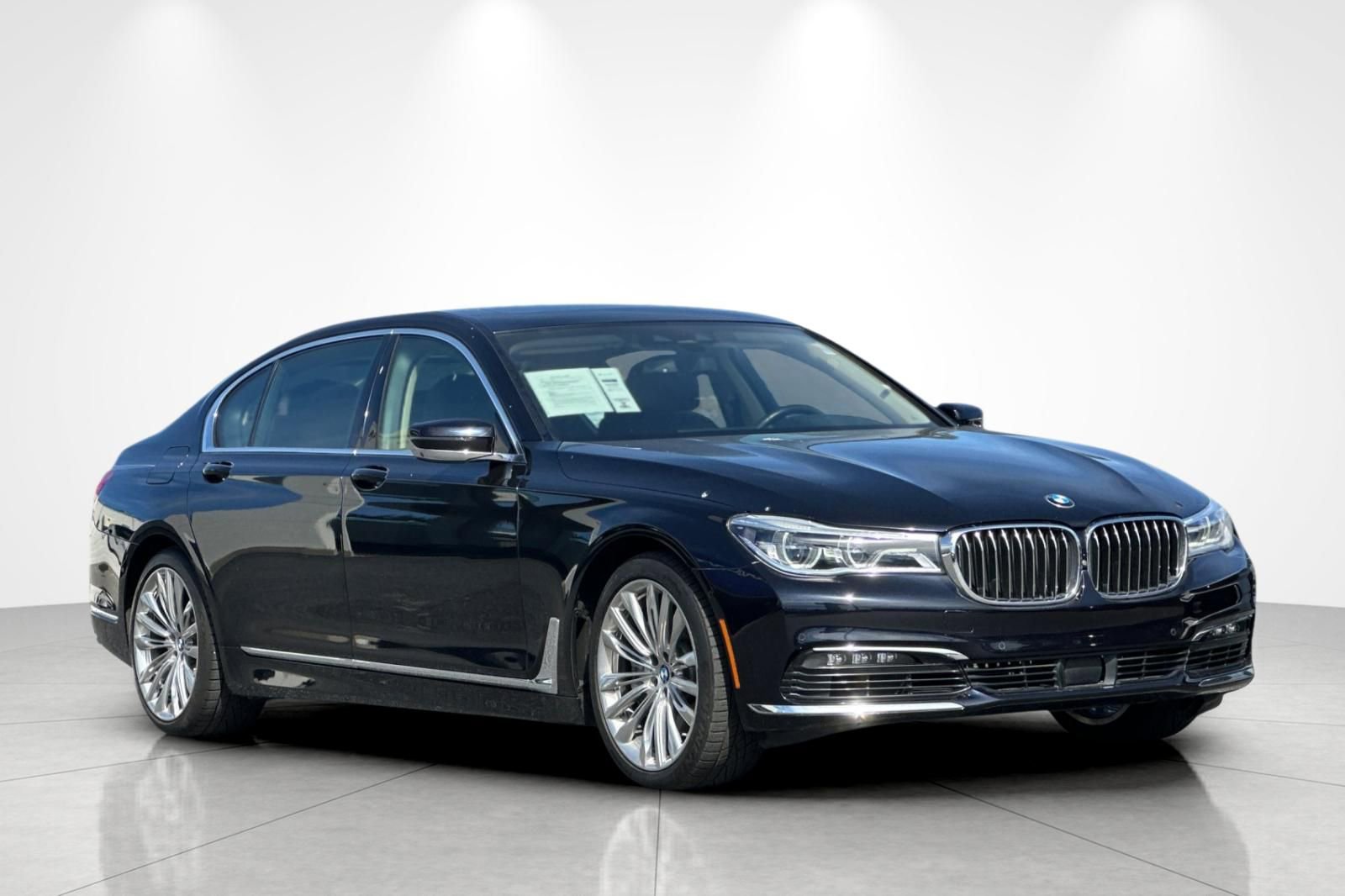 Used 2018 BMW 750i 750i image 6