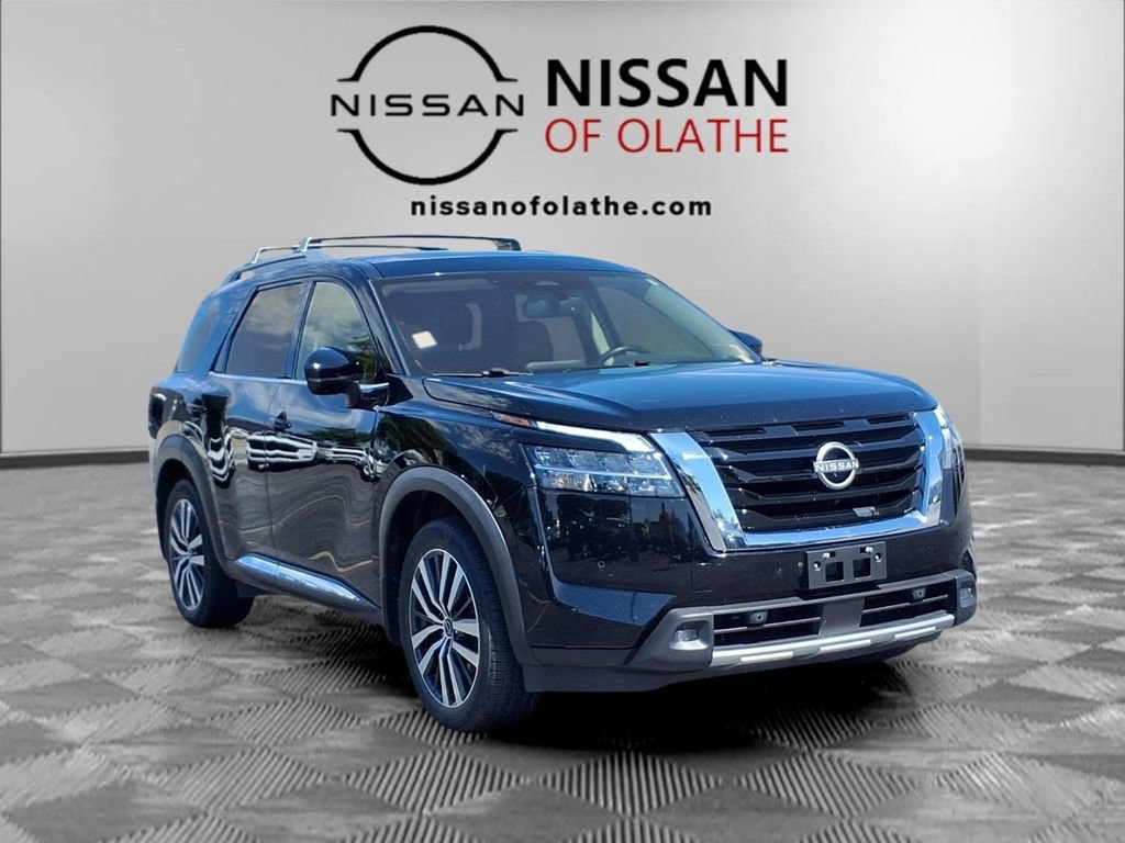 Used 2022 Nissan Pathfinder Platinum w/ Cargo Package AWD/4WD image 29