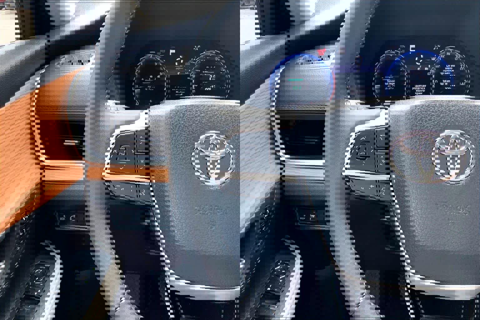 Used 2025 Toyota Grand Highlander FWD image 24