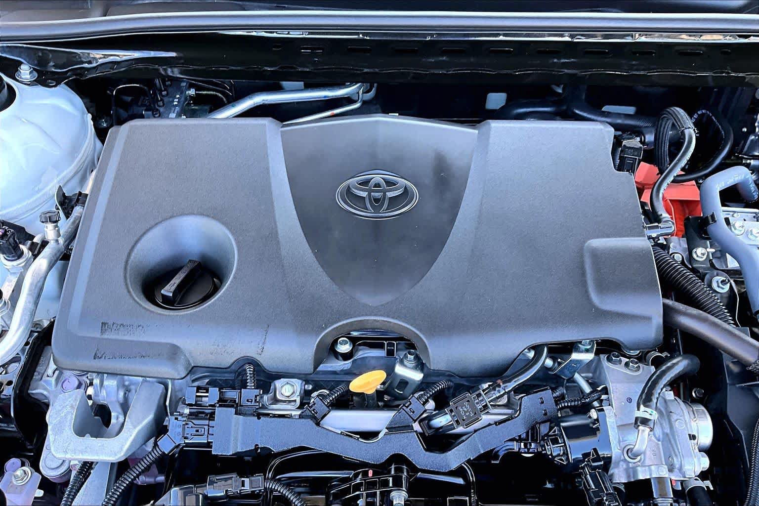 Used 2025 Toyota Camry SE FWD image 32