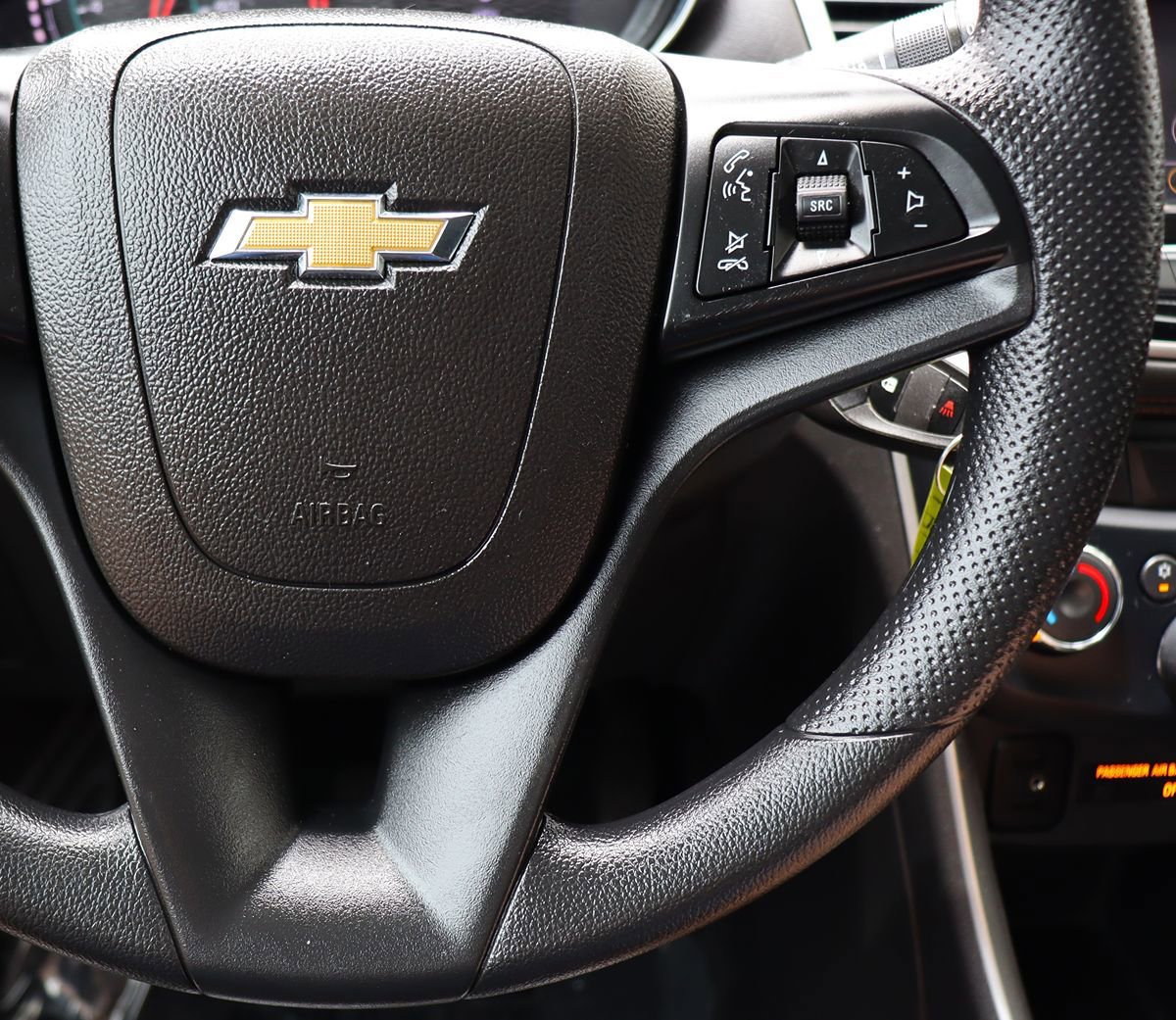 Used 2020 Chevrolet Trax LS FWD image 52
