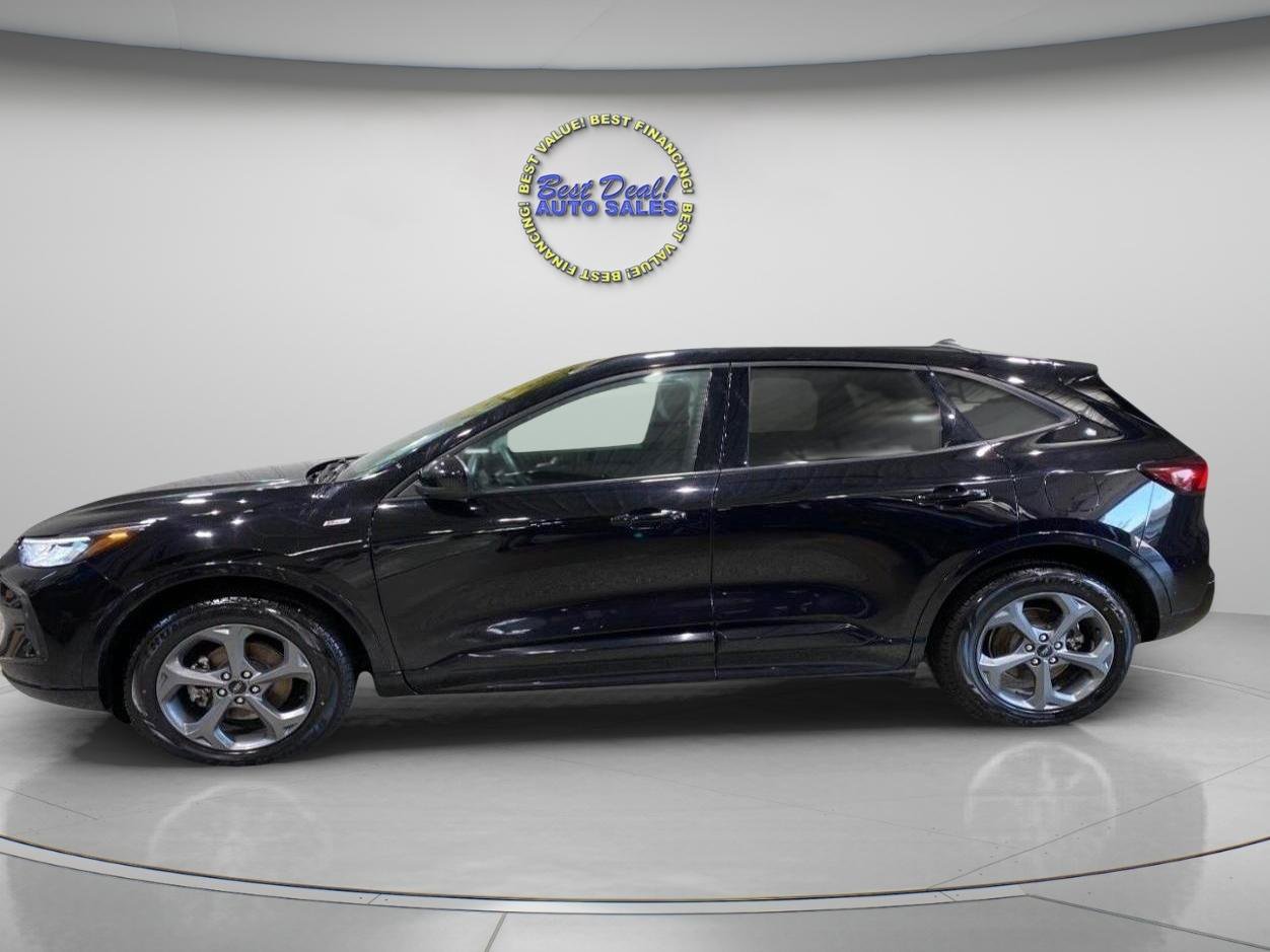 Used 2024 Ford Escape ST-Line Select w/ Tech Pack #1 AWD/4WD image 2