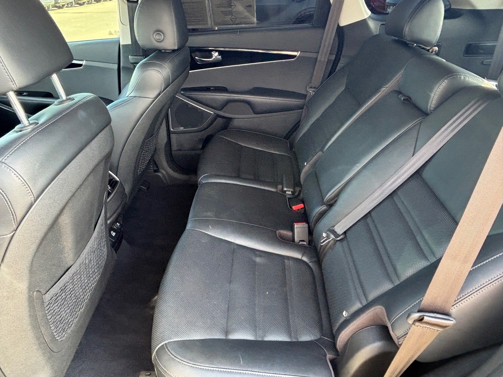 Used 2019 Kia Sorento SX w/ SX Touring Package FWD image 28
