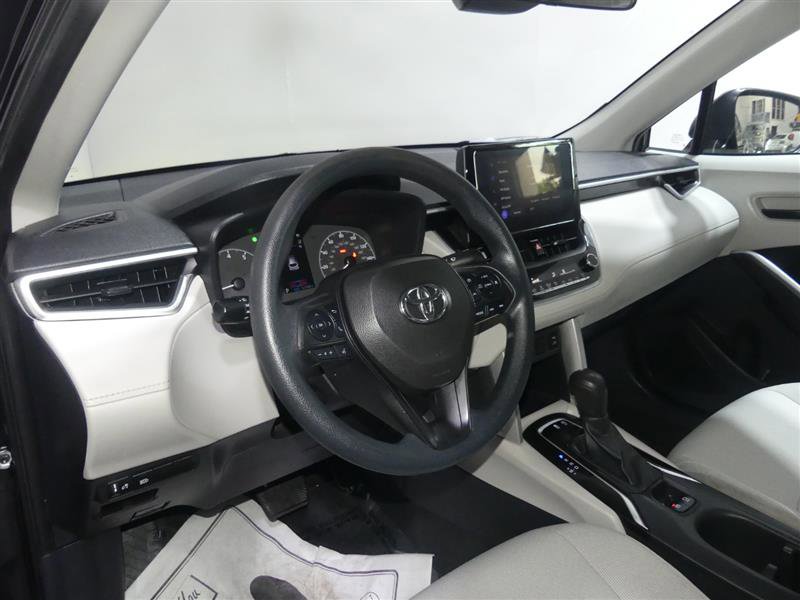 Used 2023 Toyota Corolla Cross L AWD/4WD image 22
