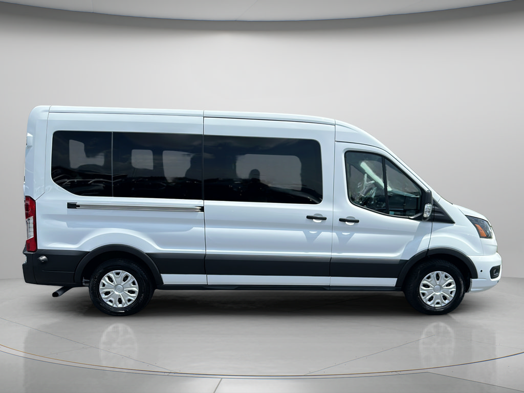 Used 2024 Ford Transit 350 XLT RWD image 4