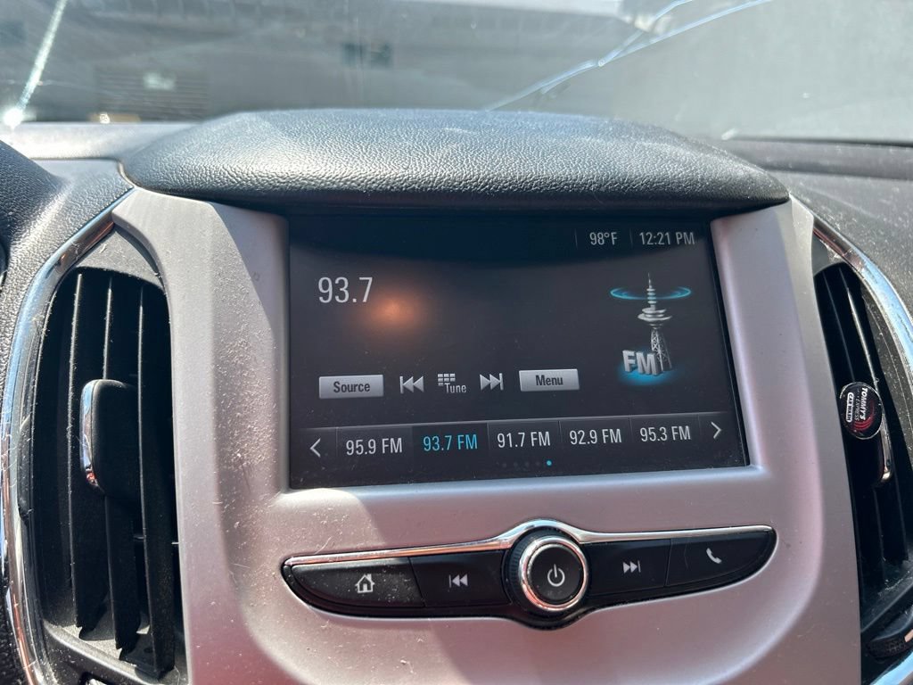Used 2017 Chevrolet Cruze LS FWD image 8