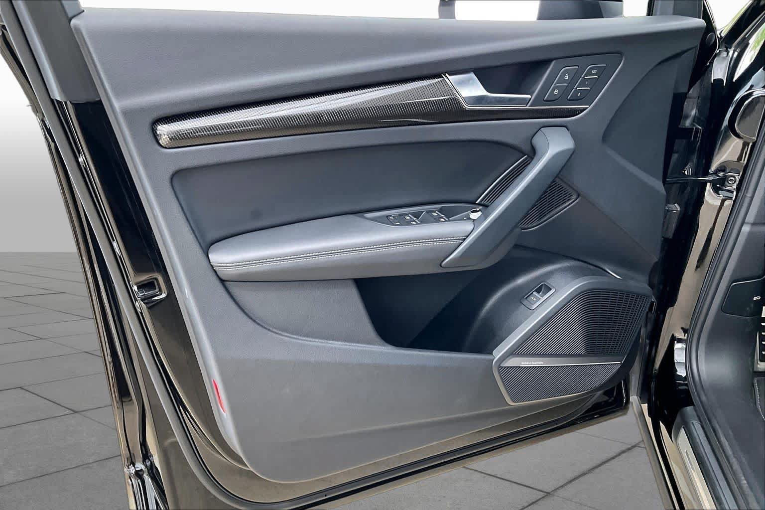 Used 2019 Audi SQ5 Prestige AWD/4WD image 22
