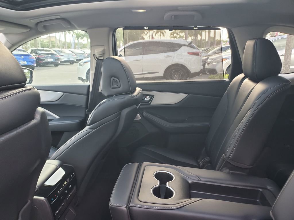 Used 2026 Acura MDX w/ Technology Package image 12