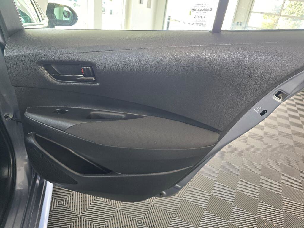 Used 2024 Toyota Corolla LE FWD image 38