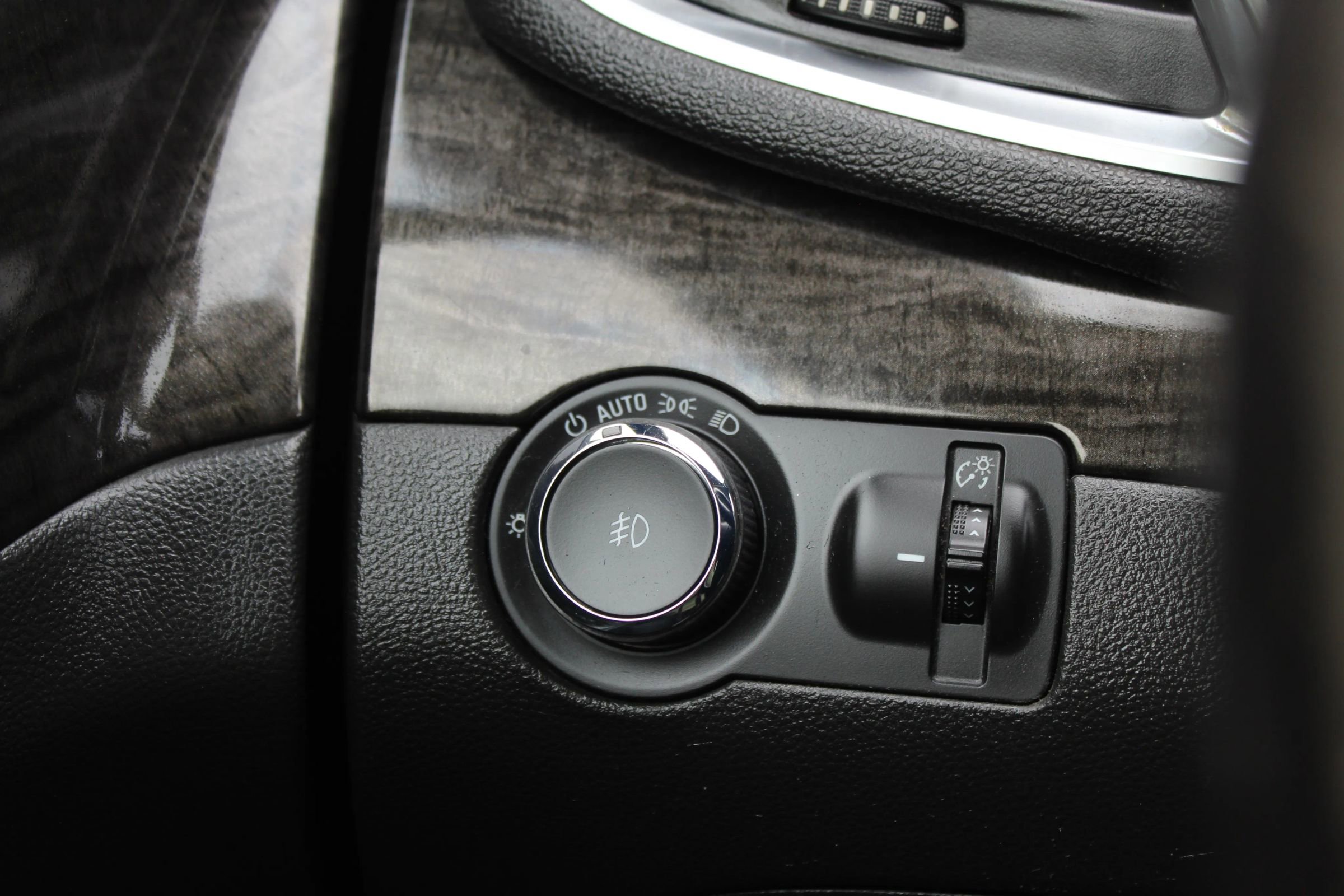 Used 2016 Buick Encore Sport Touring AWD/4WD image 24