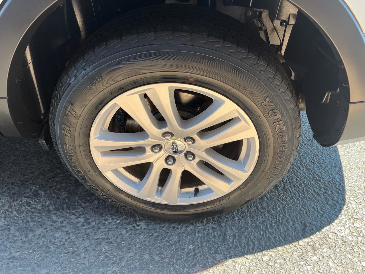 Used 2018 Ford Explorer XLT w/ Equipment Group 201A AWD/4WD image 15