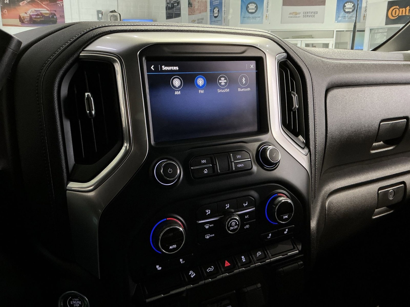 Used 2020 Chevrolet Silverado 2500 LTZ w/ Z71 Off-Road Package image 26