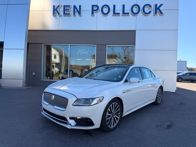 Used 2019 Lincoln Continental Select w/ Continental Climate Package AWD/4WD image 2