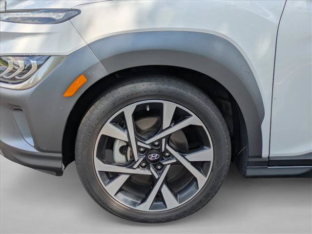 Used 2022 Hyundai Kona Limited w/ Cargo Package FWD image 14