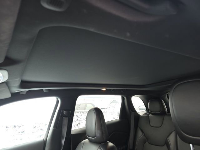 Used 2021 Jeep Cherokee Latitude Lux 80th Anniv w/ Quick Order Package 26U 80TH image 13