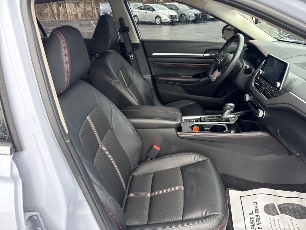 Used 2023 Nissan Altima 2.5 SR image 31
