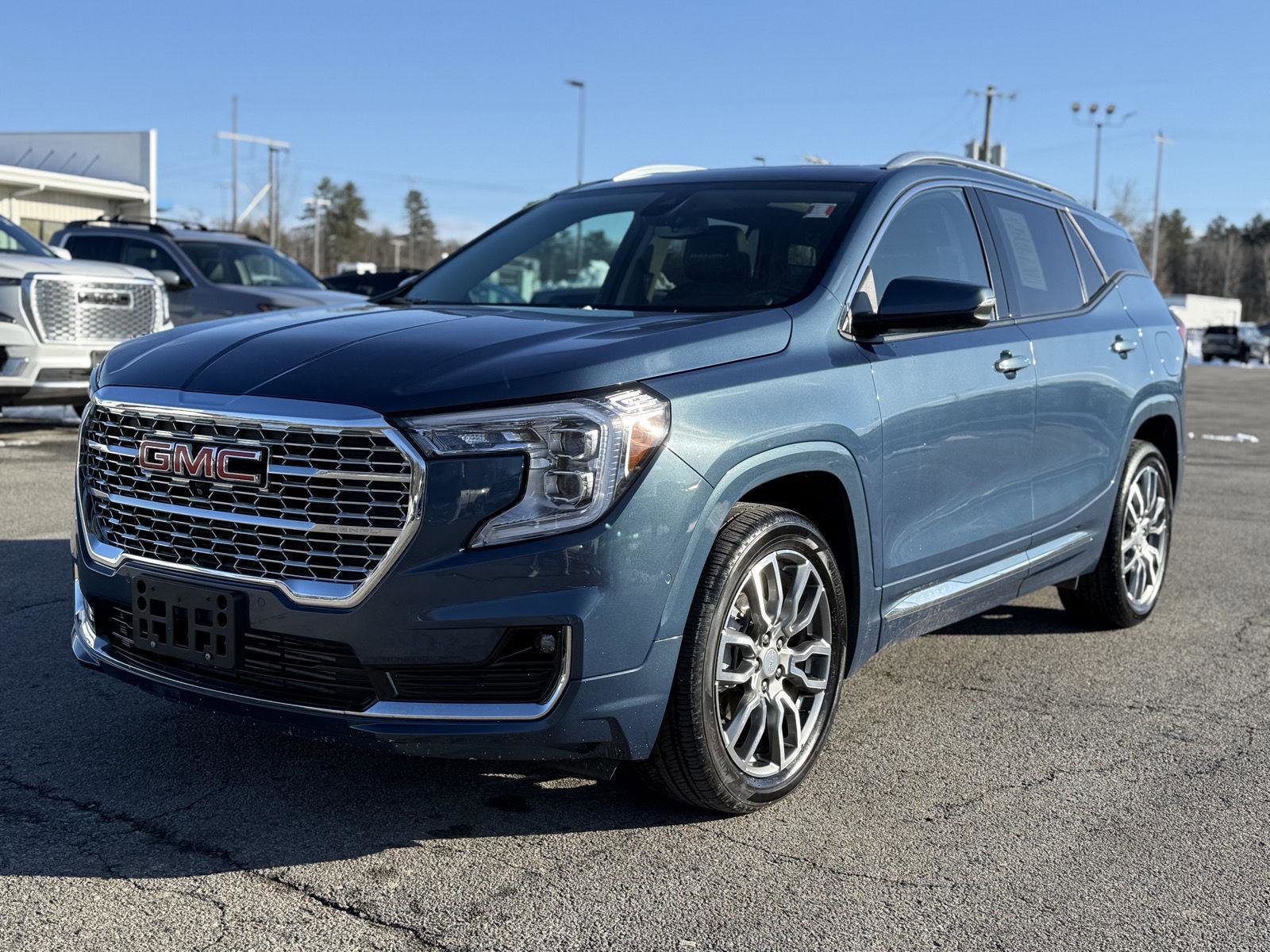Certified 2024 GMC Terrain Denali w/ Denali Premium Package image 9