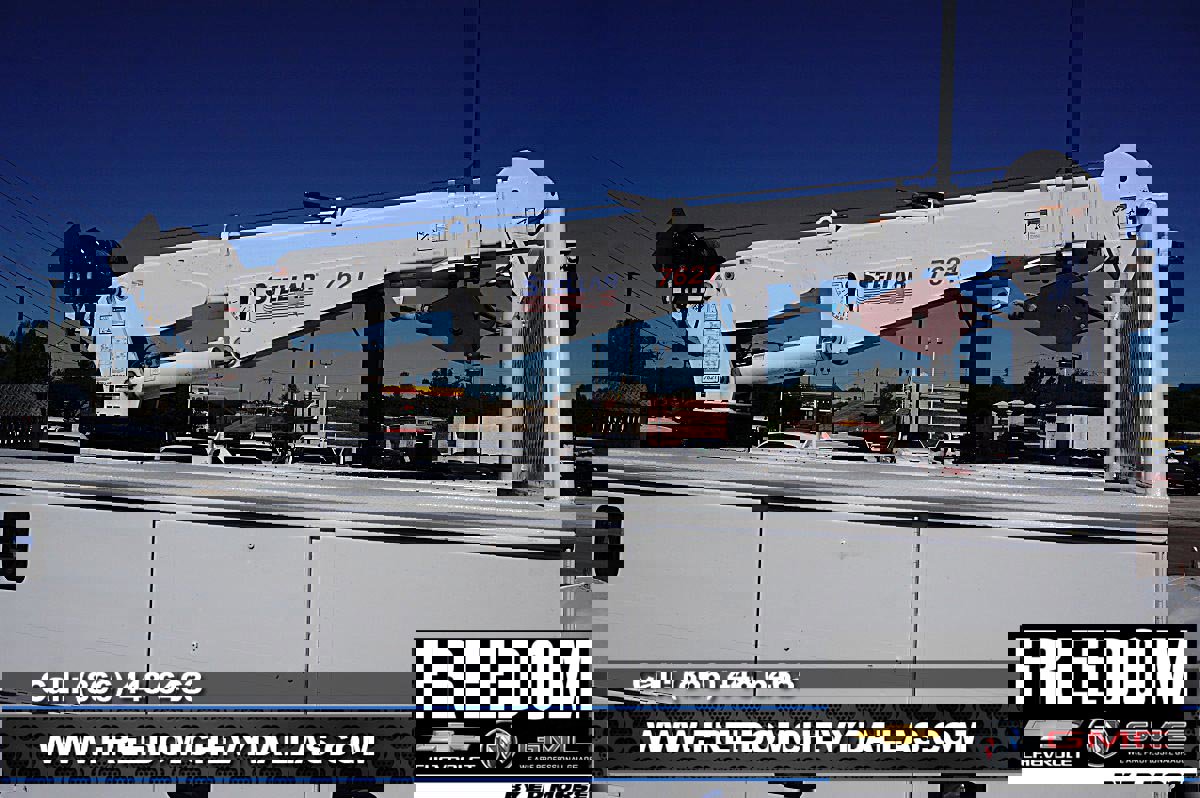 Used 2015 Ford F550 4x4 Regular Cab Super Duty image 30