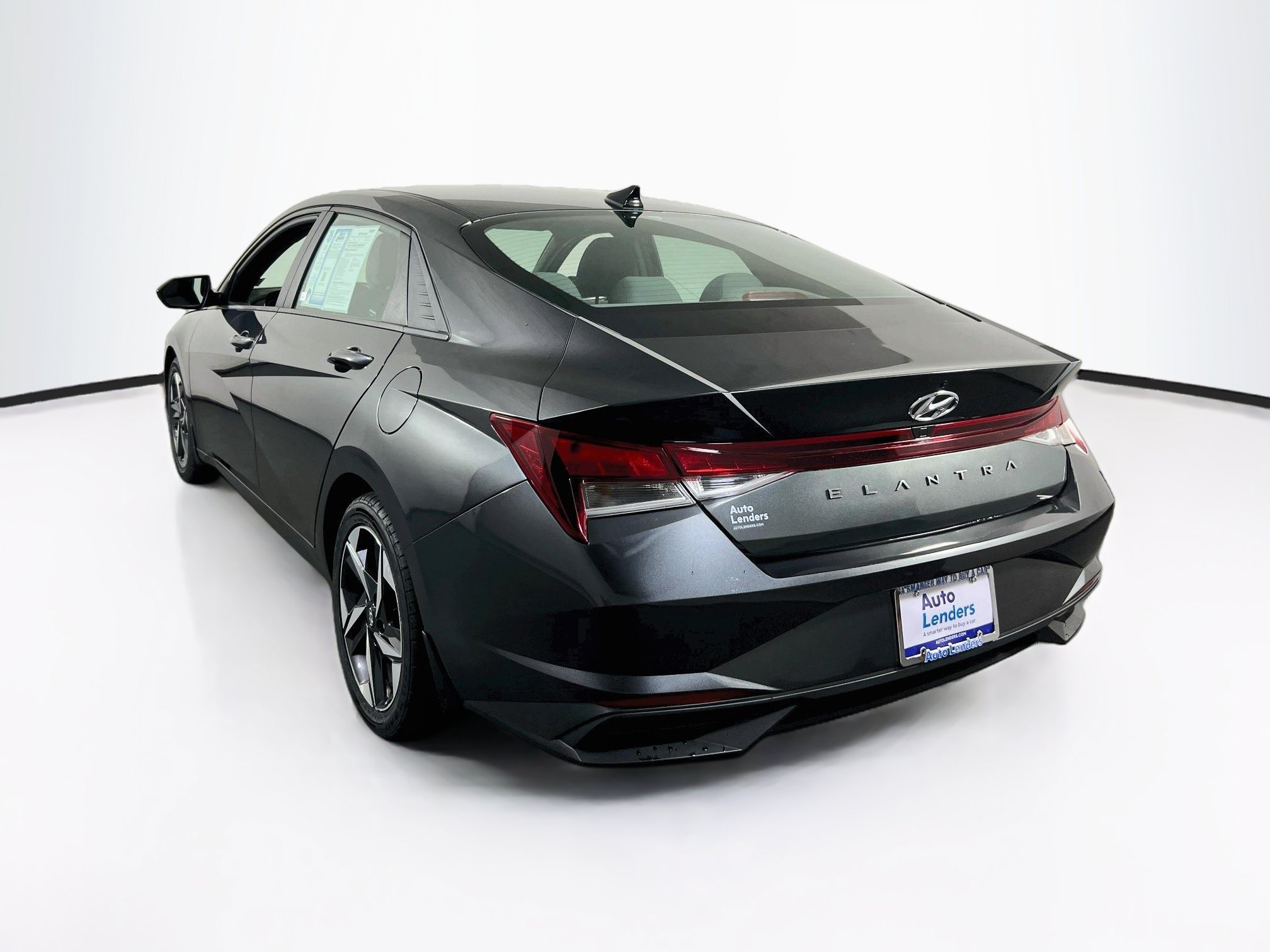 Used 2023 Hyundai Elantra SEL w/ Convenience Package FWD image 7