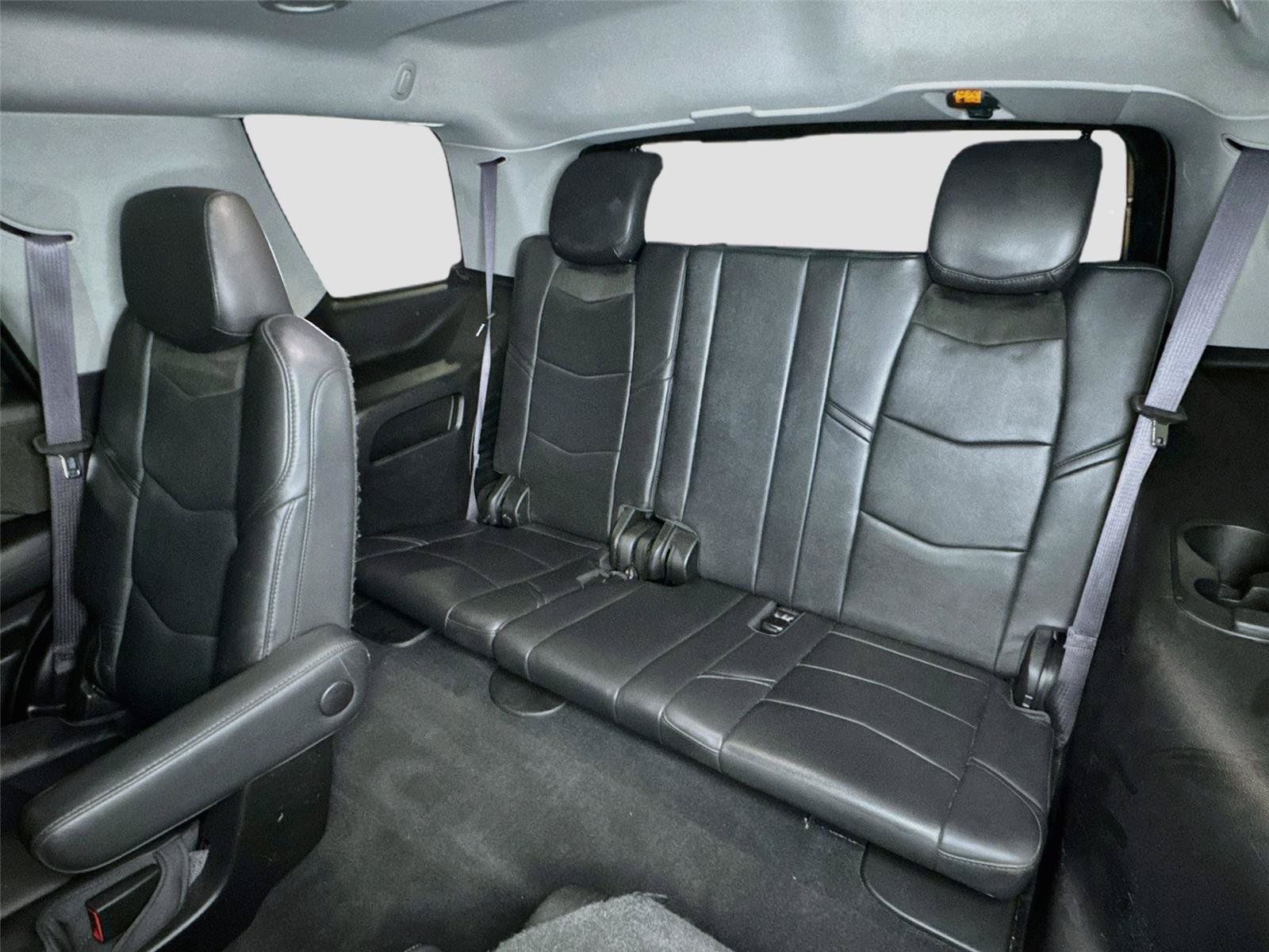 Used 2017 Cadillac Escalade Premium Luxury AWD/4WD image 27