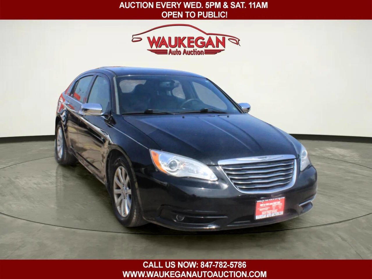 Used 2013 Chrysler 200 Limited image 2