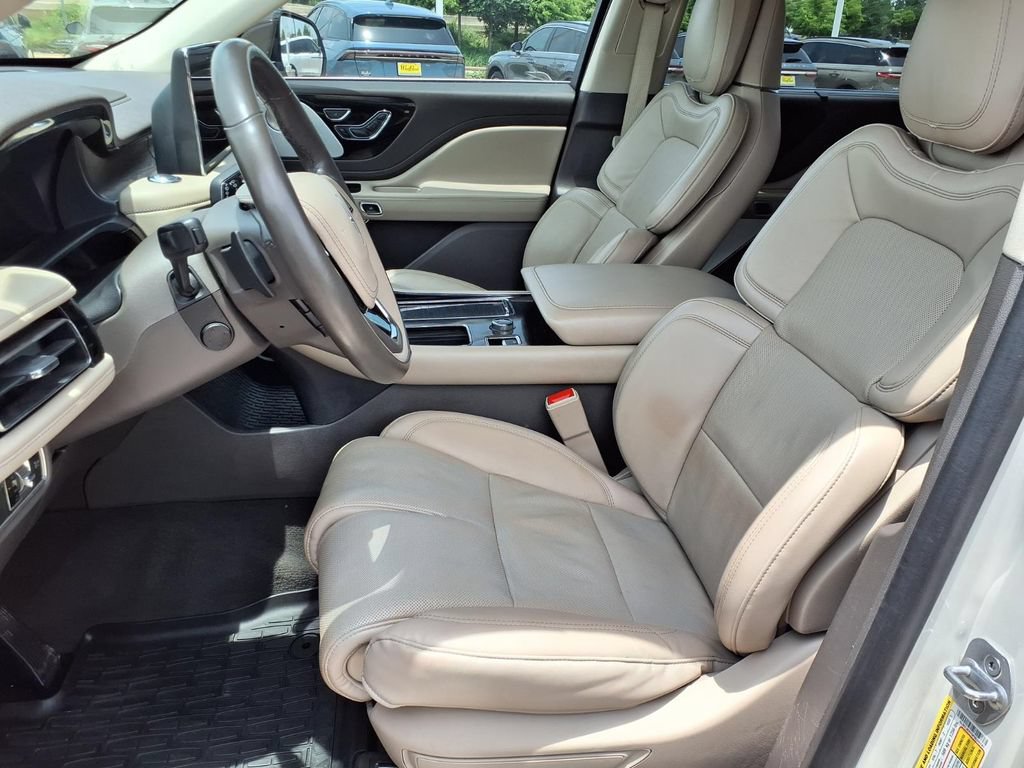Used 2023 Lincoln Aviator Grand Touring w/ Equipment Group 301A AWD/4WD image 24