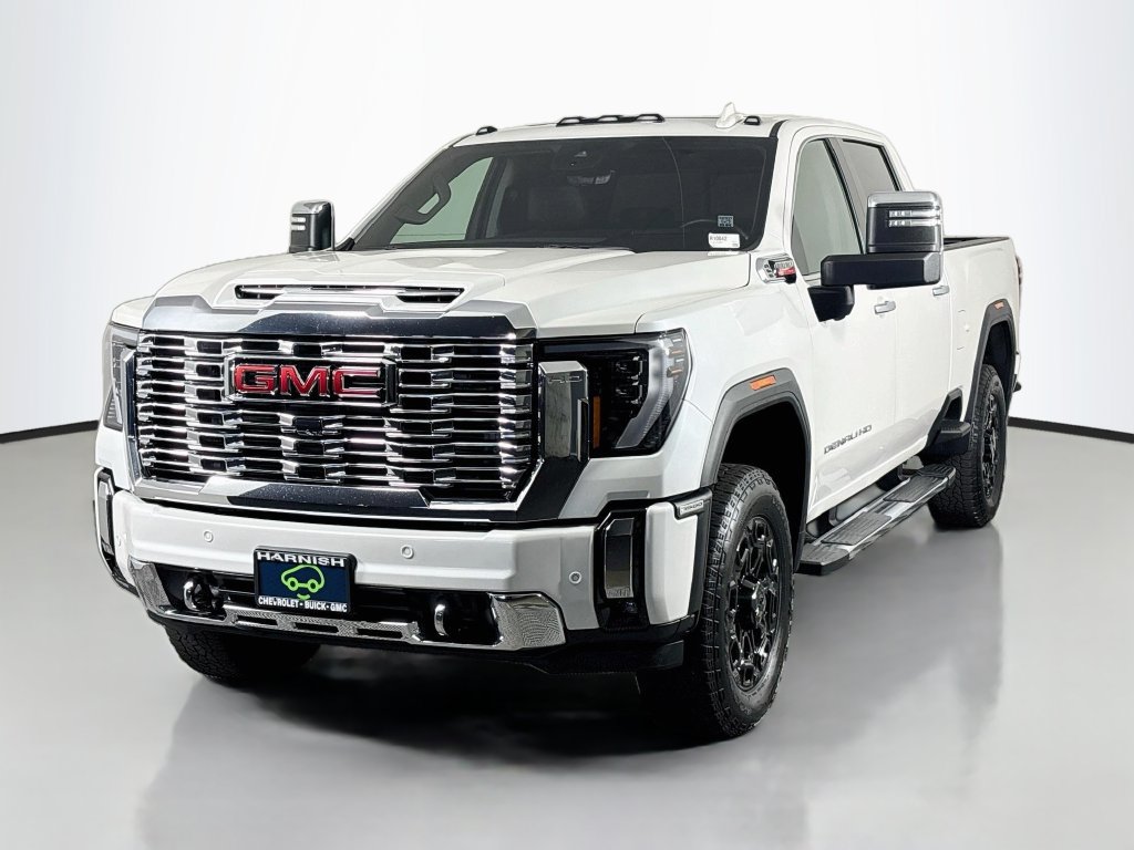 Certified 2024 GMC Sierra 3500 Denali w/ Technology Package AWD/4WD image 3