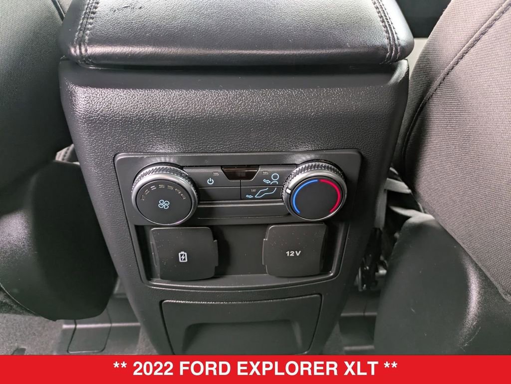 Used 2022 Ford Explorer XLT image 31