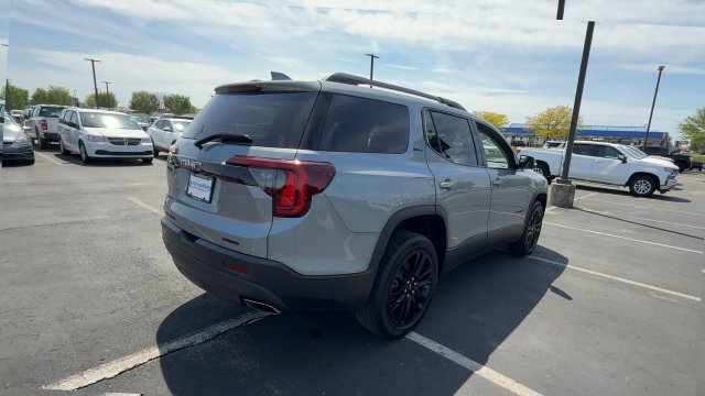 Used 2023 GMC Acadia SLT w/ Elevation Edition AWD/4WD image 8