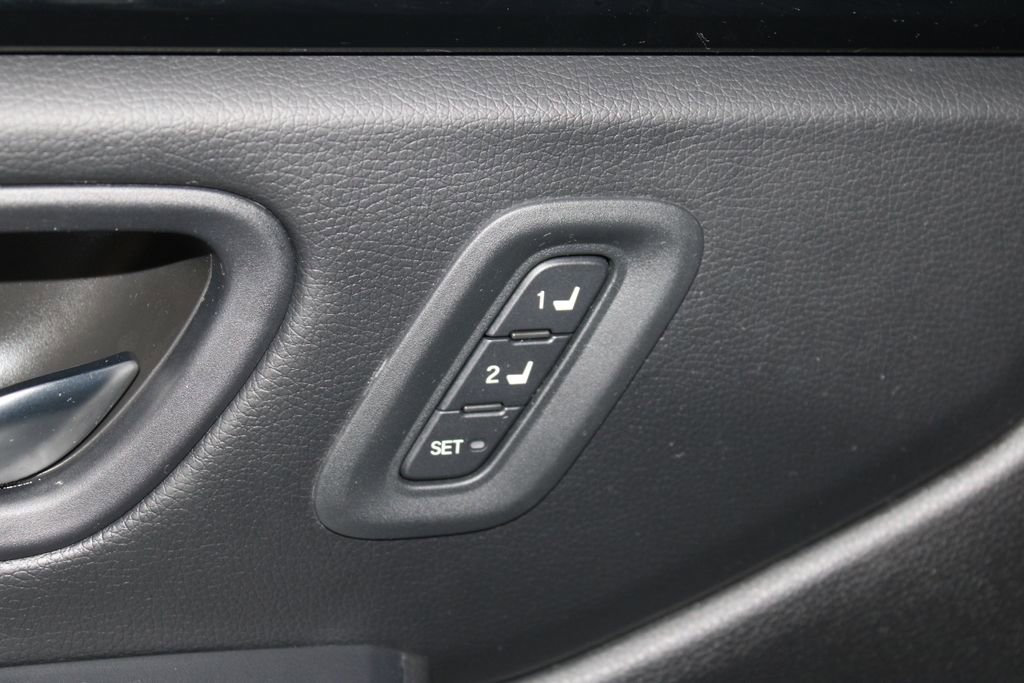 Used 2023 Honda Pilot EX-L image 8