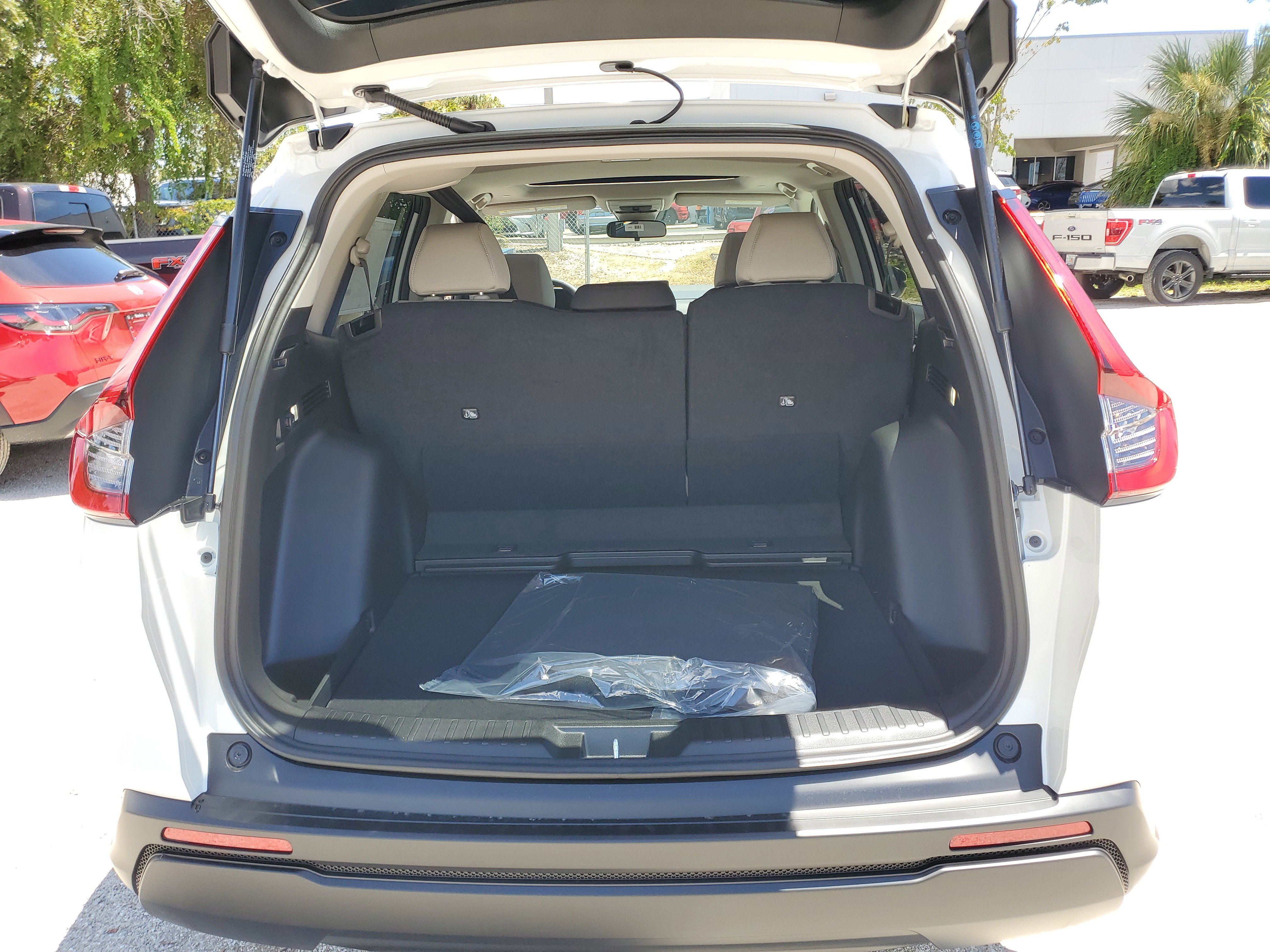 New 2026 Honda CR-V EX image 5