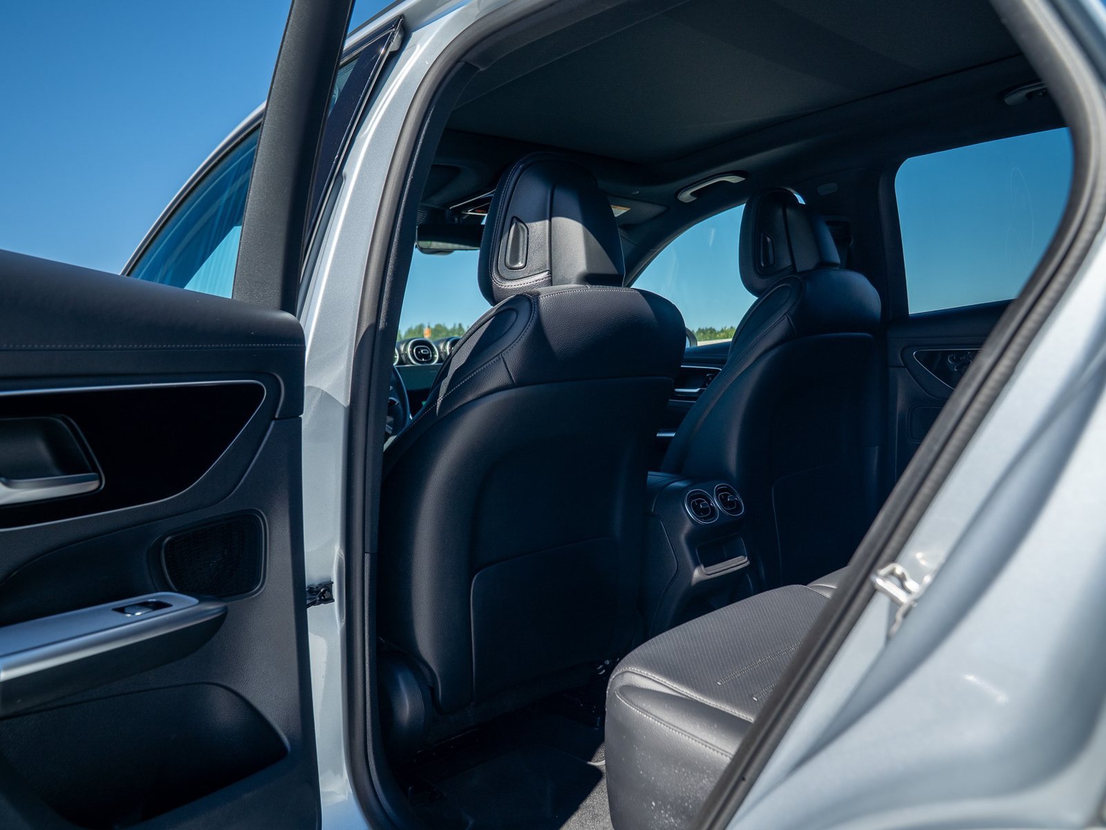 Certified 2025 Mercedes-Benz GLC 350e 4MATIC image 24